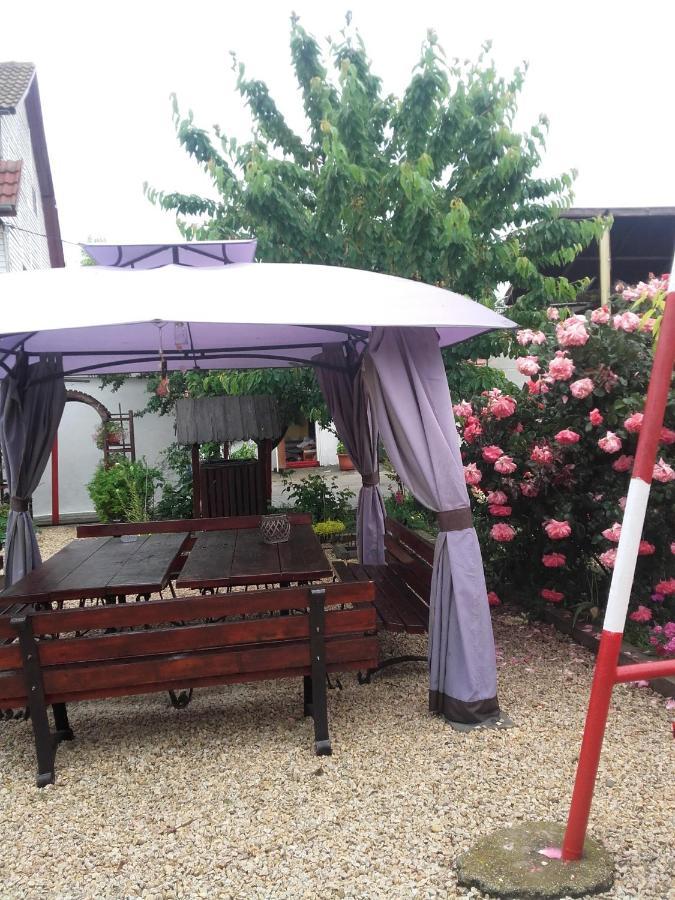 Casa Ellamy Hotel Două Mai Buitenkant foto