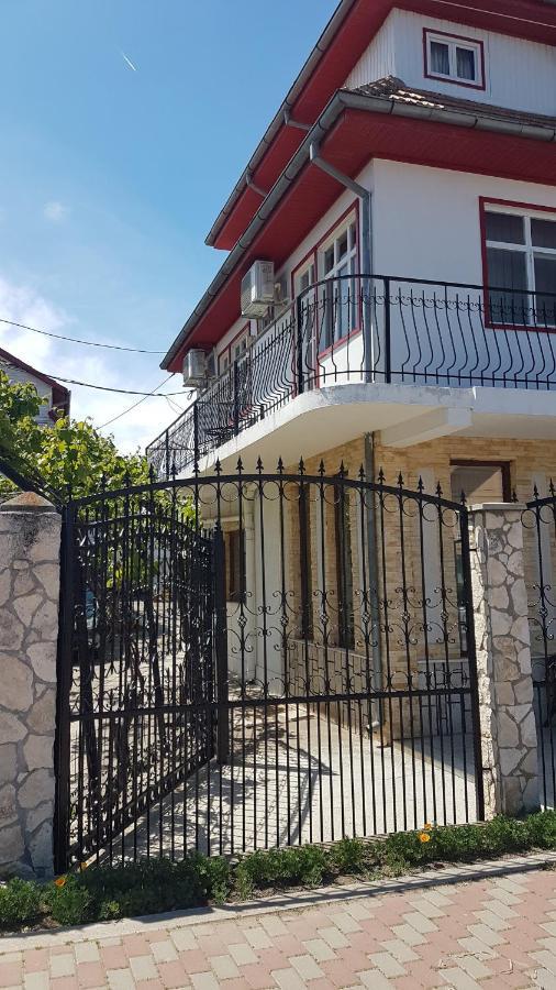 Casa Ellamy Hotel Două Mai Buitenkant foto