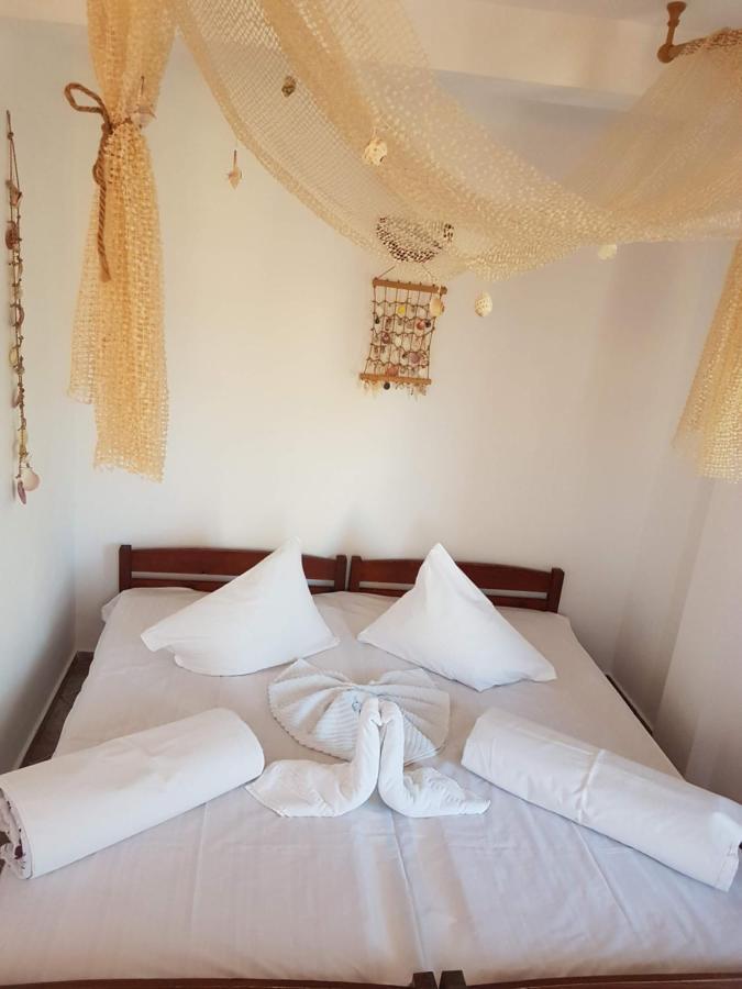 Casa Ellamy Hotel Două Mai Buitenkant foto