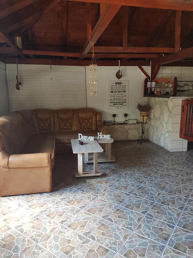 Casa Ellamy Hotel Două Mai Buitenkant foto