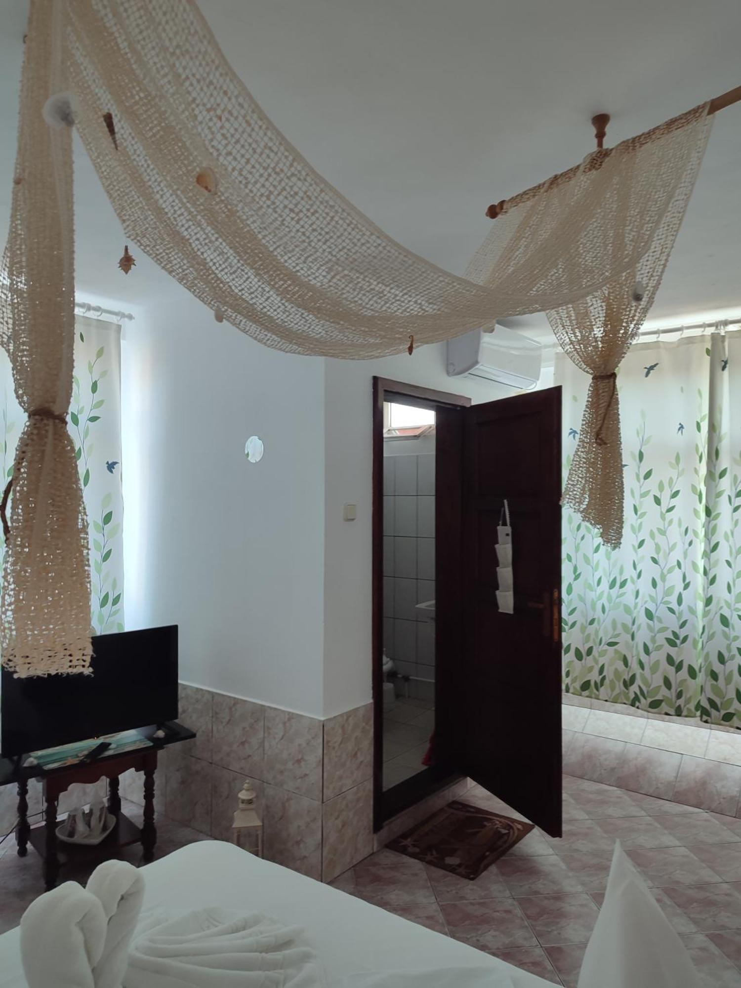 Casa Ellamy Hotel Două Mai Buitenkant foto