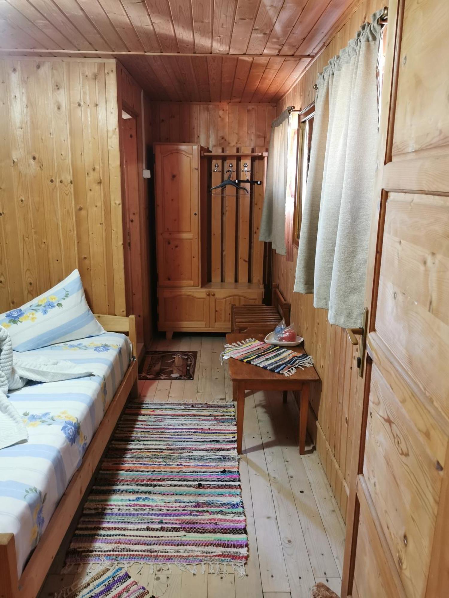 Casa Ellamy Hotel Două Mai Buitenkant foto