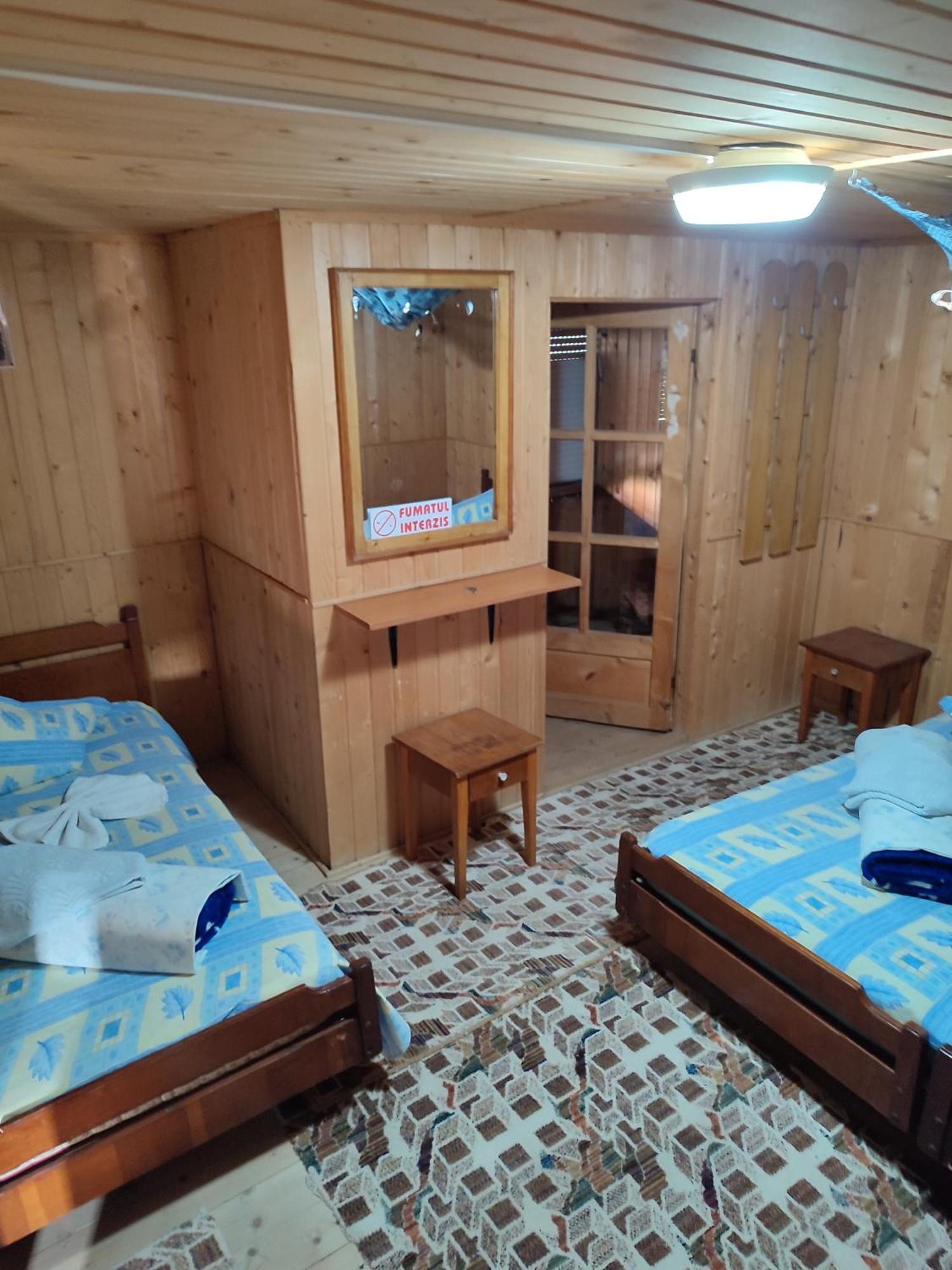 Casa Ellamy Hotel Două Mai Buitenkant foto