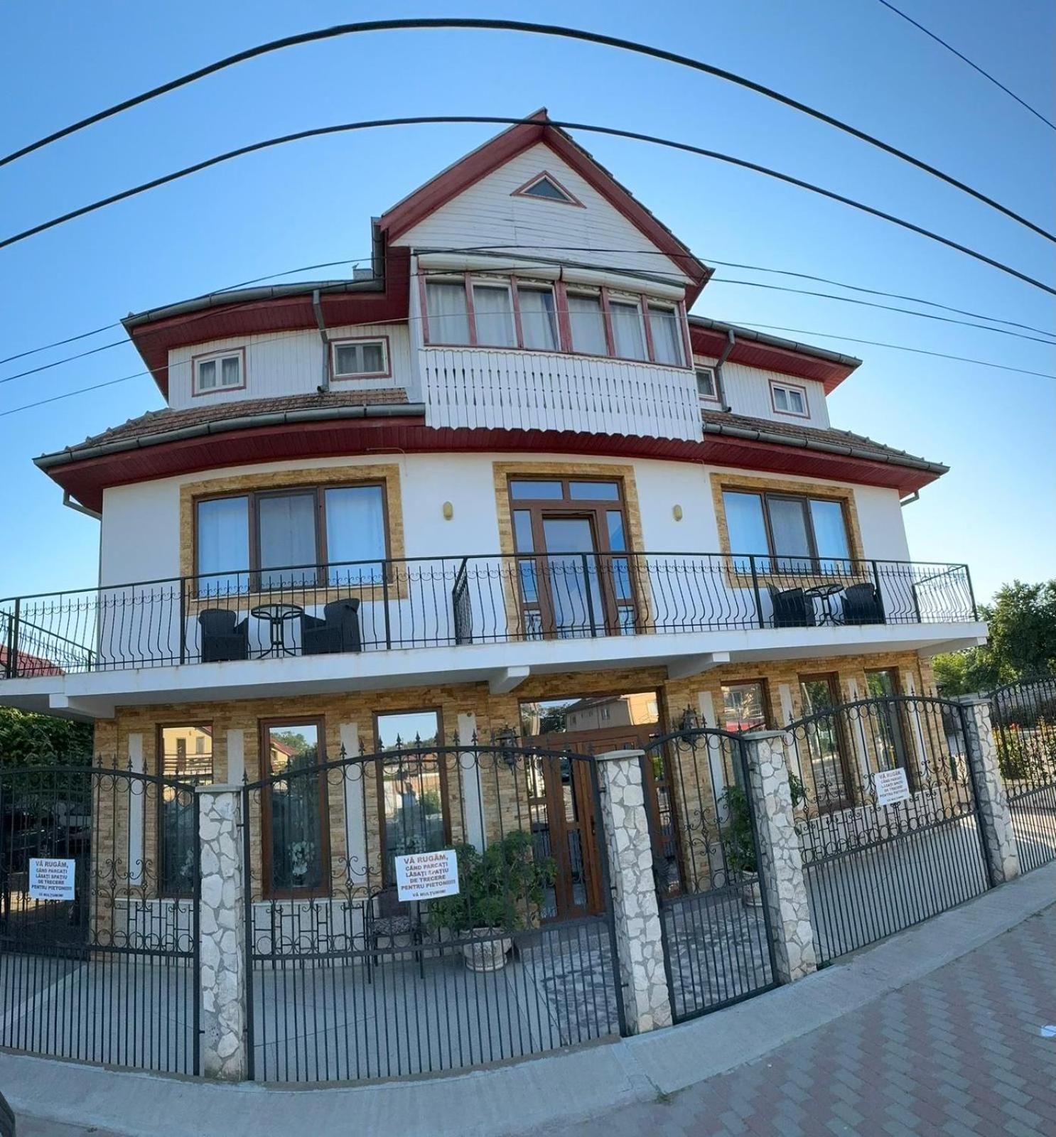 Casa Ellamy Hotel Două Mai Buitenkant foto