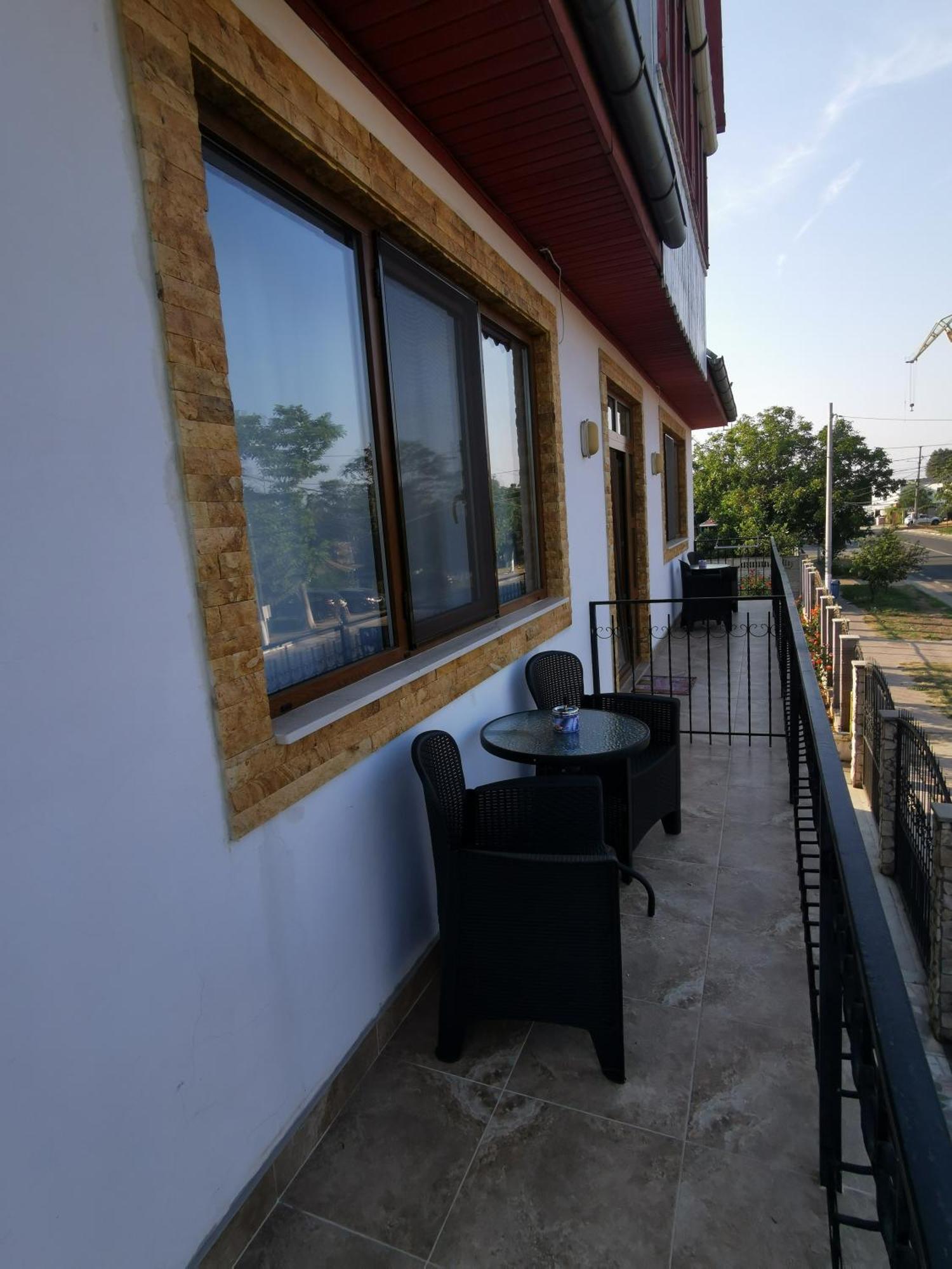 Casa Ellamy Hotel Două Mai Buitenkant foto