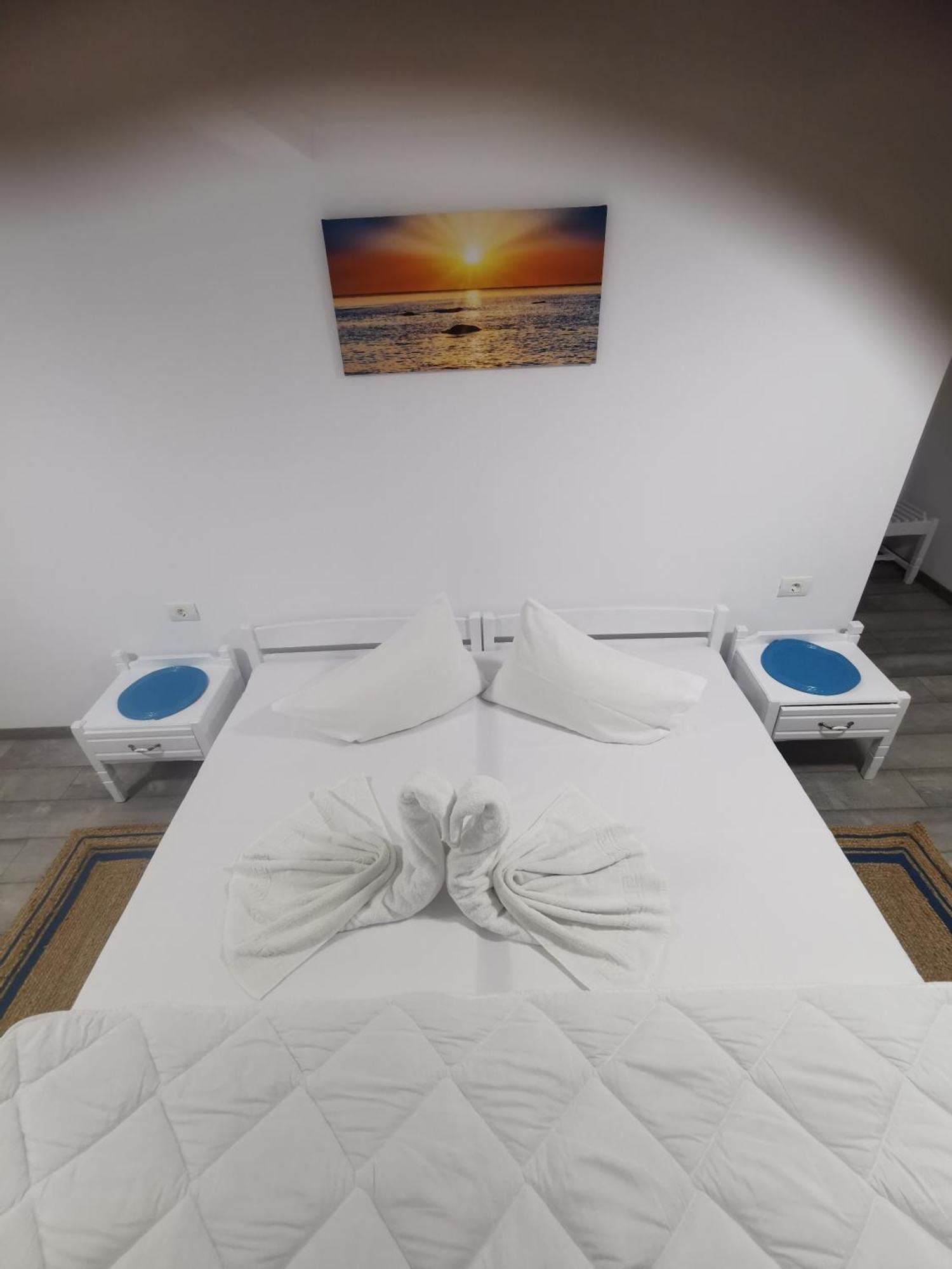 Casa Ellamy Hotel Două Mai Buitenkant foto