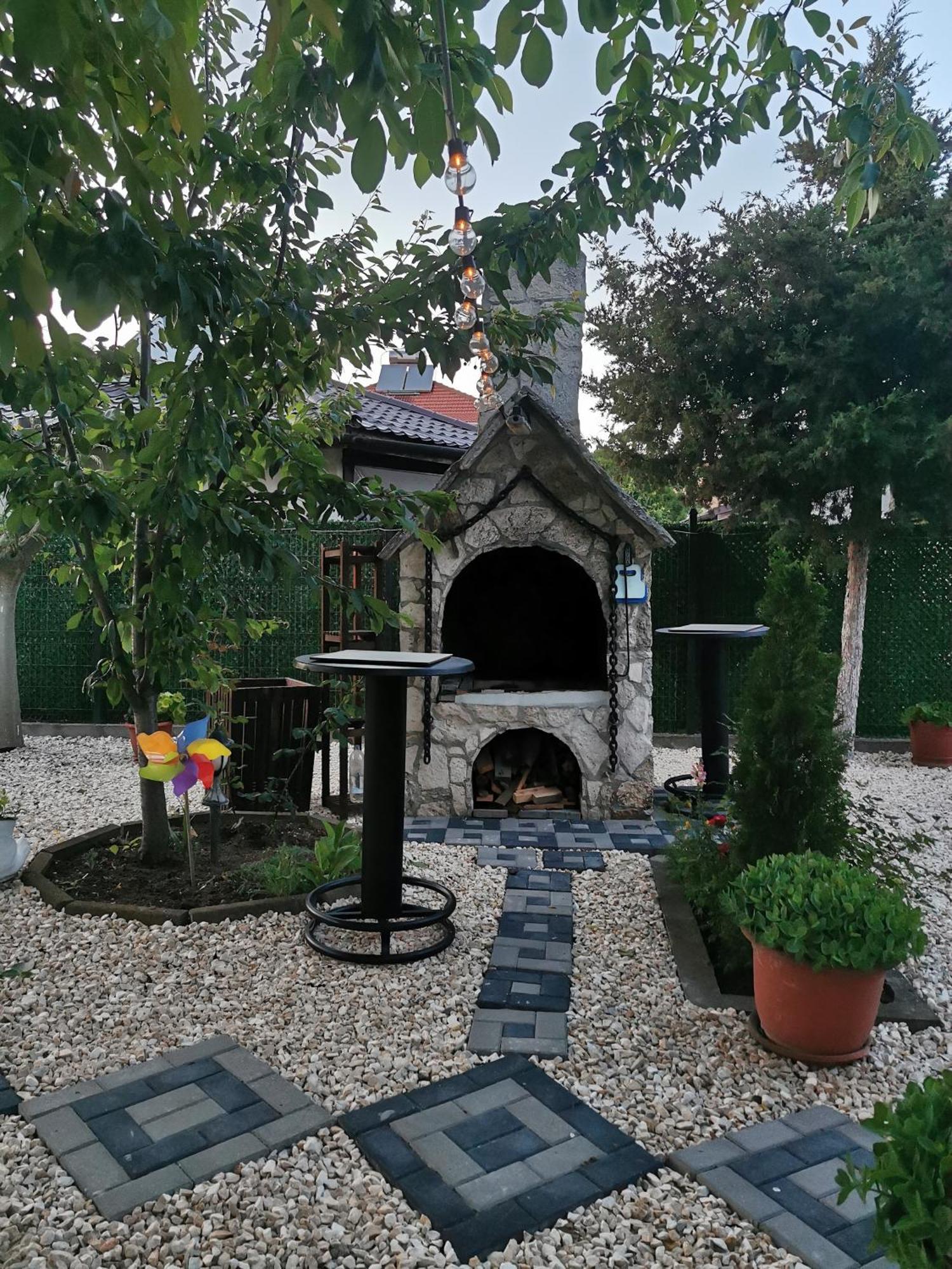 Casa Ellamy Hotel Două Mai Buitenkant foto